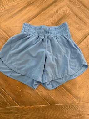 Lululemon Size 4 Shorts